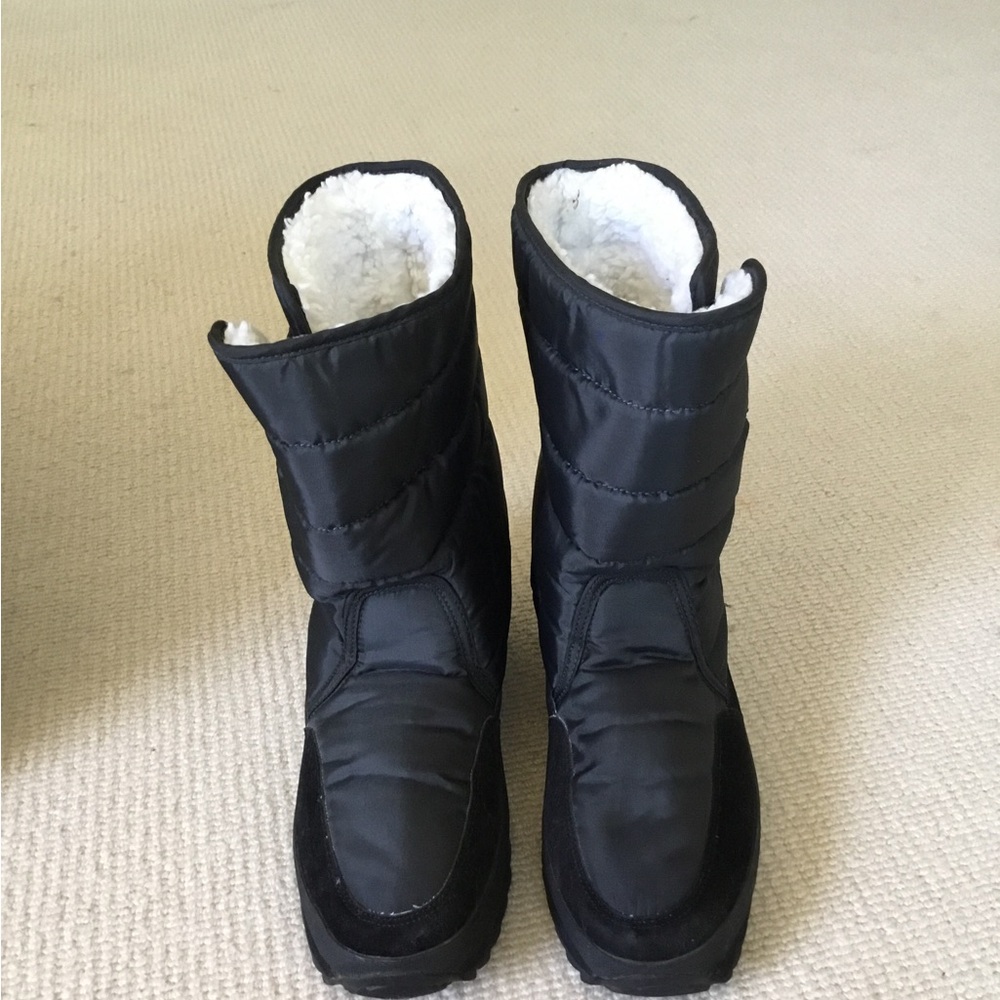 Insulated Black Women's Winter Ankle Boots